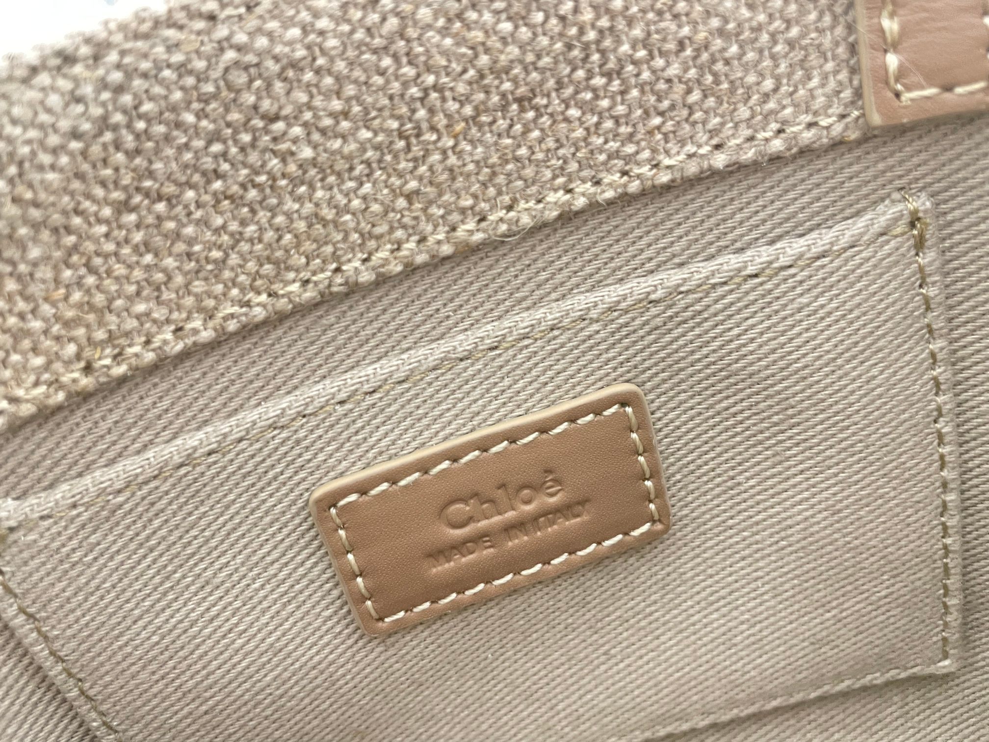 Chloe Mini Woody Tote Bag In Linen